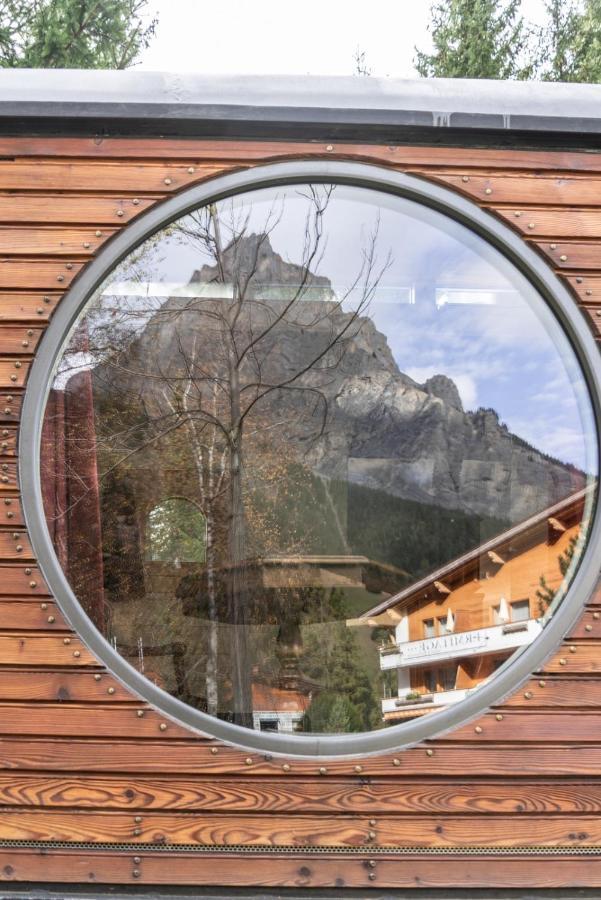 Typically Swiss Hotel Ermitage Kandersteg Exteriör bild